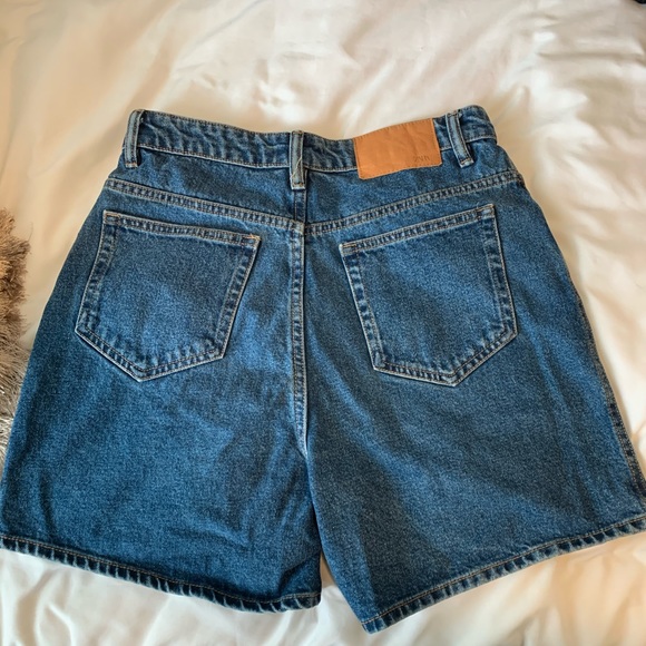 Zara Mom Shorts - Picture 2 of 2